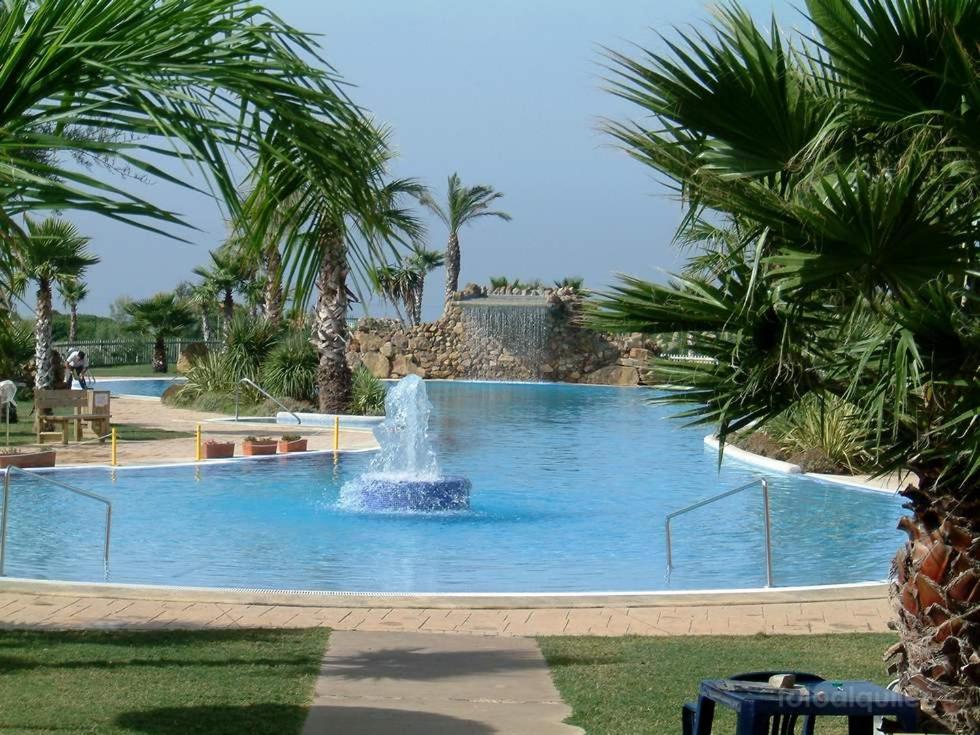 Apartamento Zahara De Los Atunes Luaran gambar